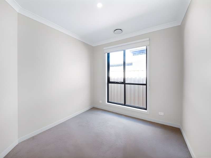 Bedroom – 13 Cornflower Street, Pakenham